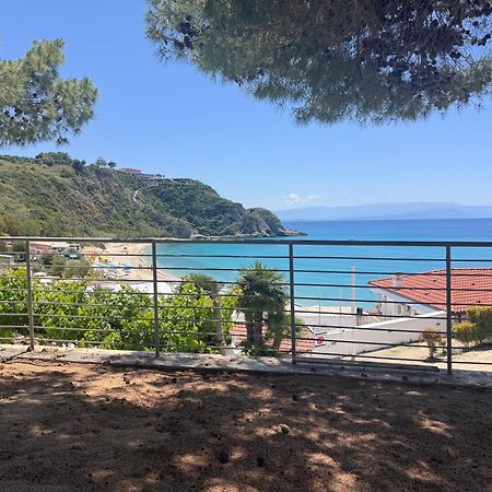 Quattro Scogli Villaggio Hotel Capo Vaticano Esterno foto
