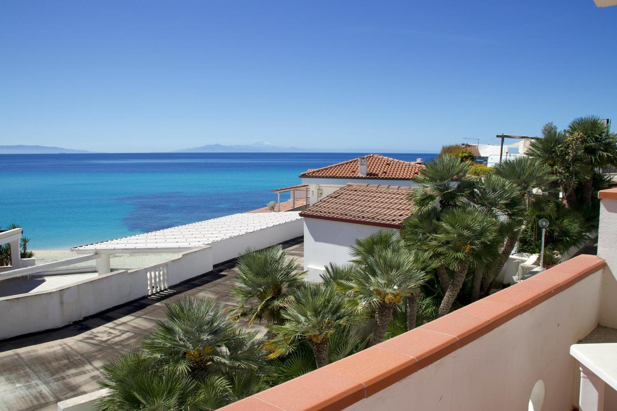 Quattro Scogli Villaggio Hotel Capo Vaticano Esterno foto