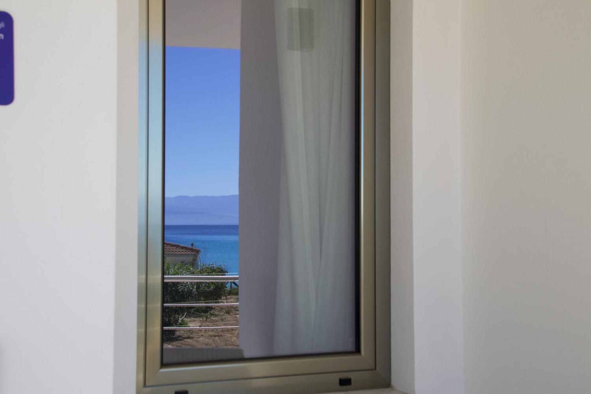 Quattro Scogli Villaggio Hotel Capo Vaticano Esterno foto