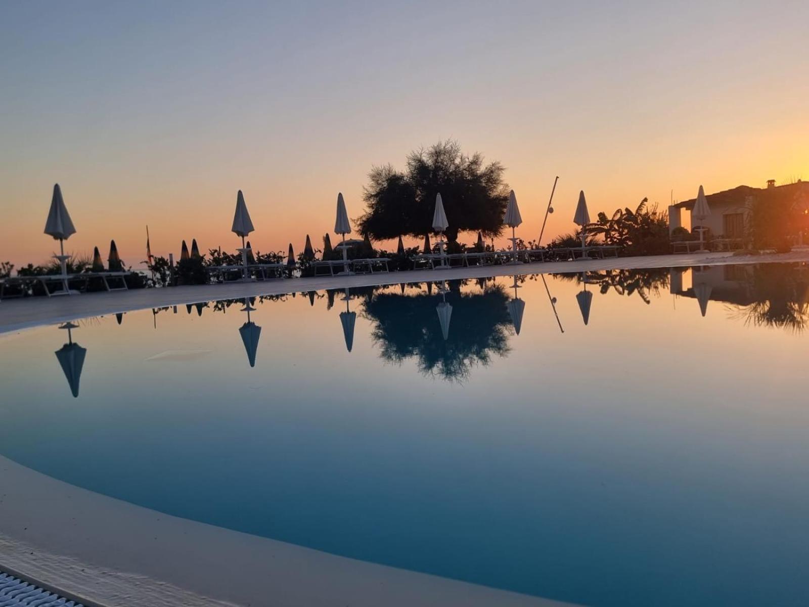 Quattro Scogli Villaggio Hotel Capo Vaticano Esterno foto