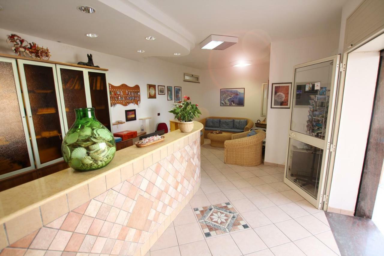 Quattro Scogli Villaggio Hotel Capo Vaticano Esterno foto